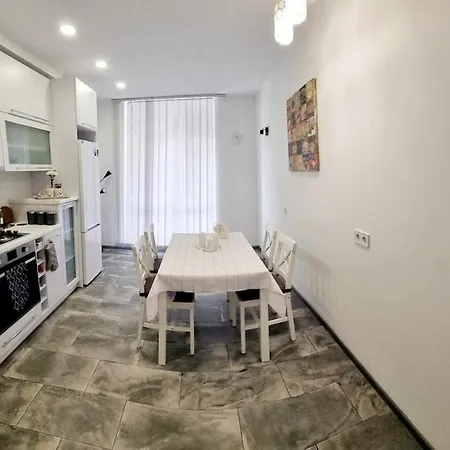 Cozy Apartment Avalon Apartment *